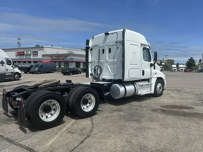 2016 Freightliner Cascadiac876362255bfab5e7cf92669bac1a4ad