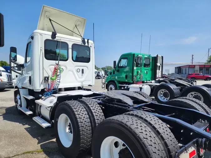 2020 FREIGHTLINER NEW CASCADIA PX12664