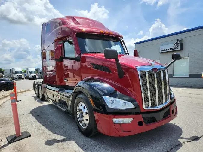 2022 PETERBILT 579