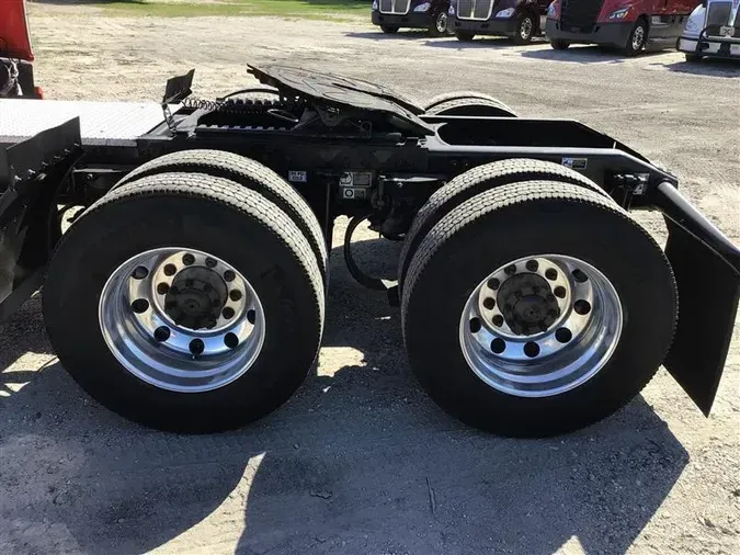 2020 PETERBILT 579