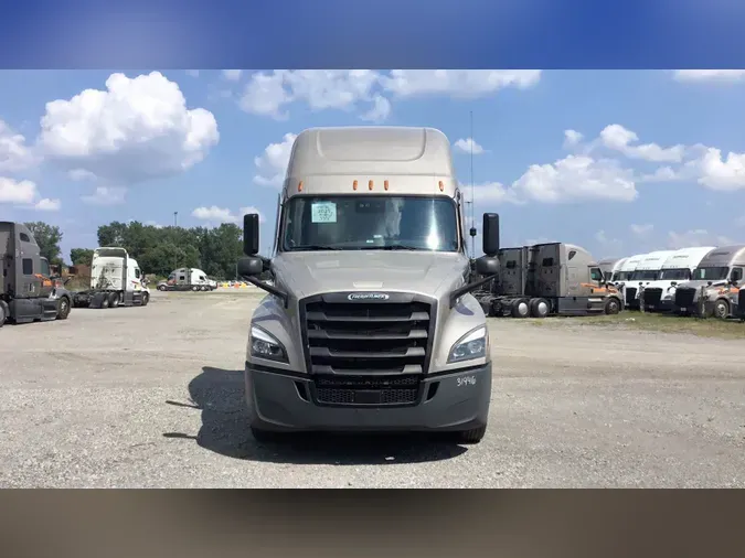 2024 Freightliner Cascadia 126c87fc25f400cbda00ad72180317f7956