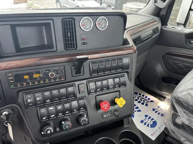 2026 International HX620