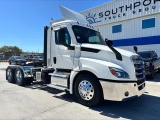 2022 Freightliner Cascadia 126