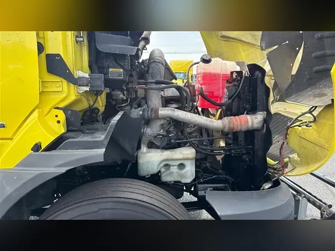 2019 INTERNATIONAL RH613