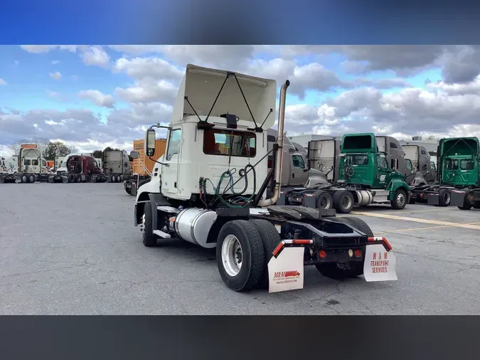 2017 Mack CXU (PINNACLE)c8887f223e3270c4db73c65c879a19b8