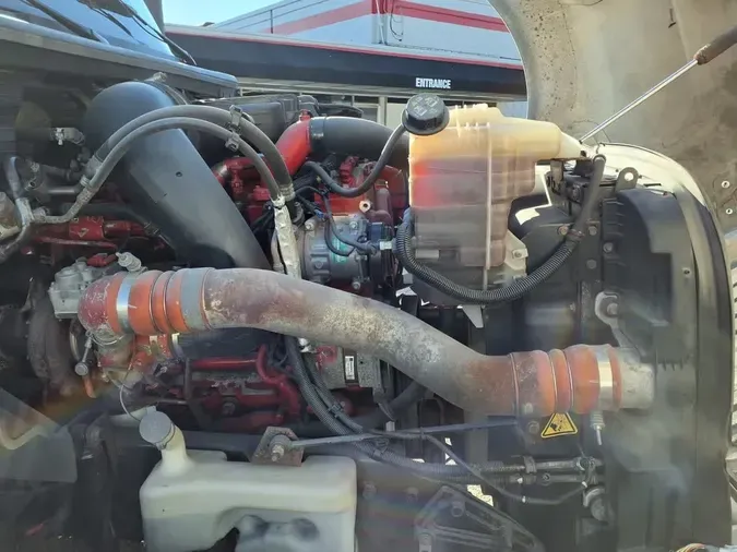 2019 NAVISTAR INTERNATIONAL LT625 SLPR CAB