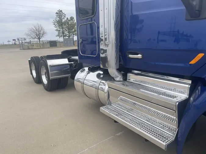 2020 Peterbilt 579