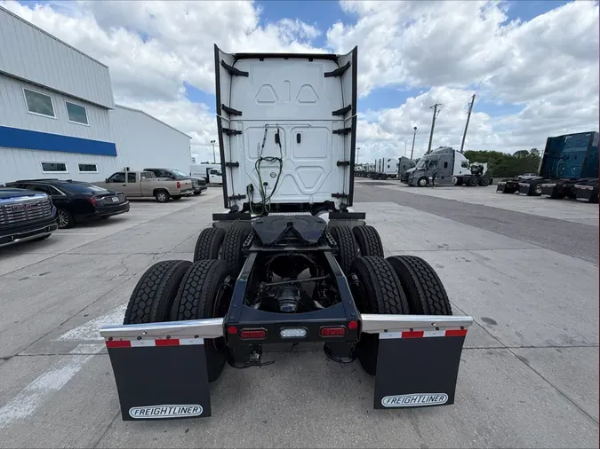 2022 Freightliner PT126SLP