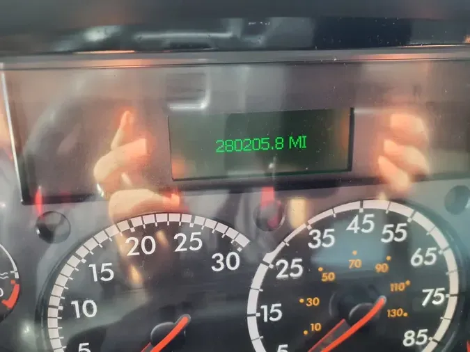 2020 FREIGHTLINER/MERCEDES M2 106