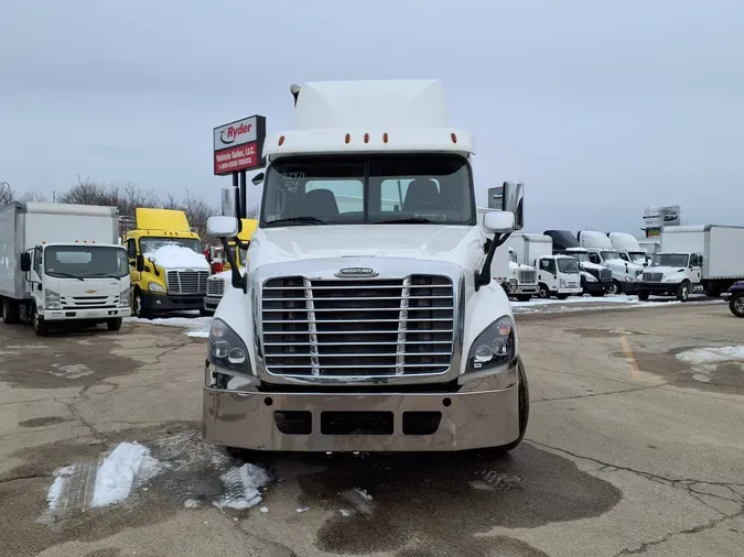 2018 FREIGHTLINER/MERCEDES CASCADIA 125