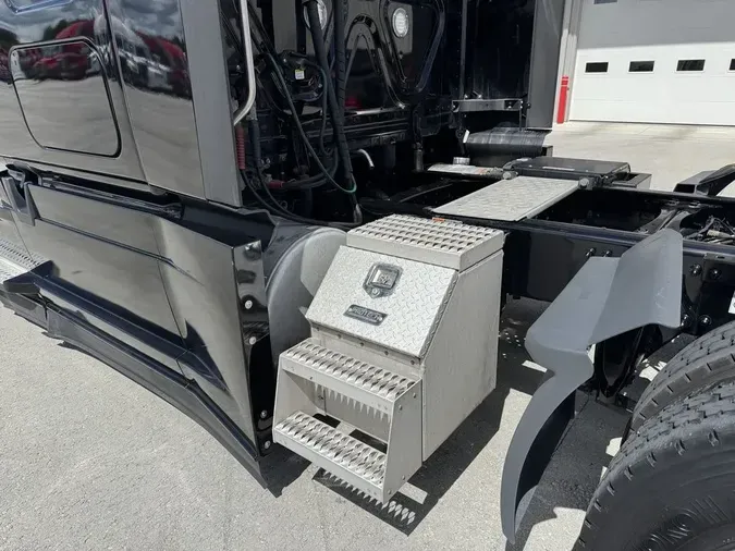 2023 Freightliner Cascadia&reg;