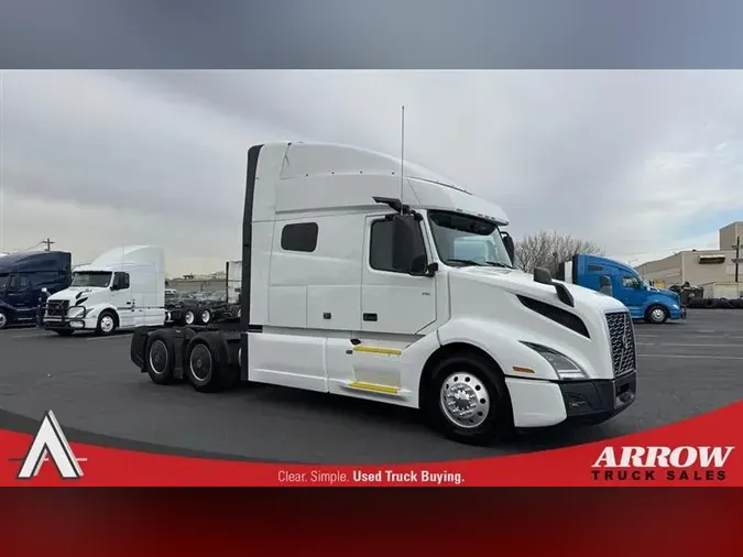 2021 VOLVO VNL740