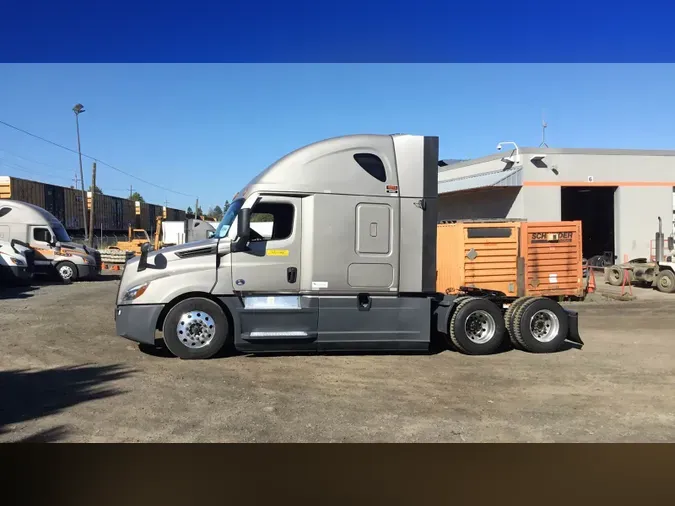 2024 Freightliner Cascadia 126