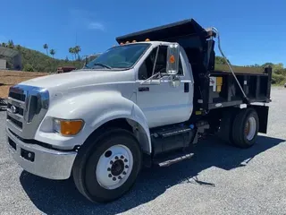 2013 Ford F750