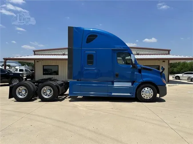 2022 FREIGHTLINER CASCADIA 126