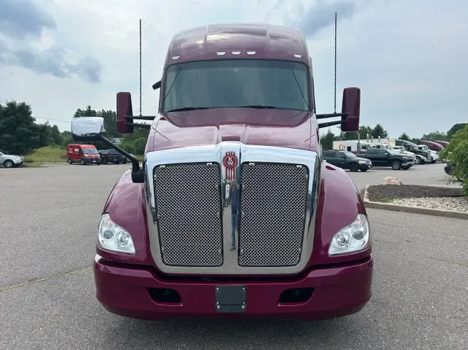 2022 Kenworth T680