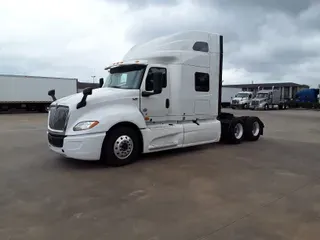 2019 Navistar International LT625 SLPR CAB