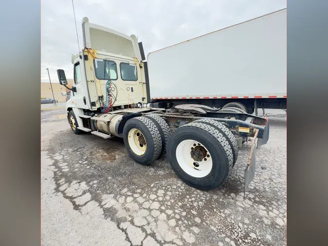 2018 FREIGHTLINER/MERCEDES CASCADIA 125