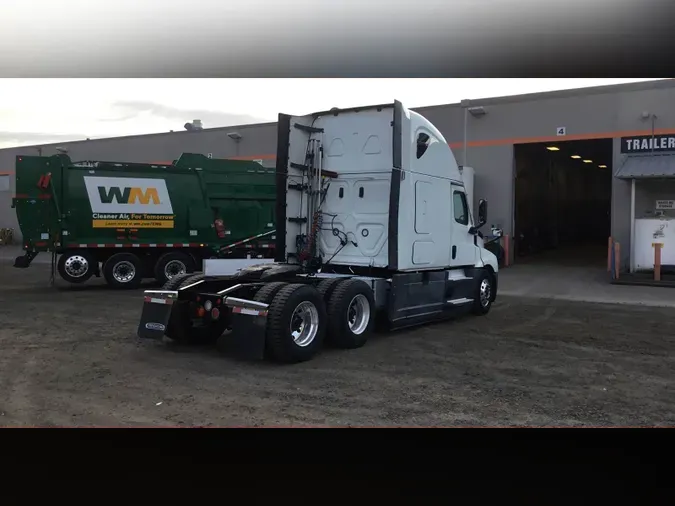 2021 Freightliner Cascadia