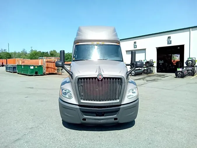 2022 International LT
