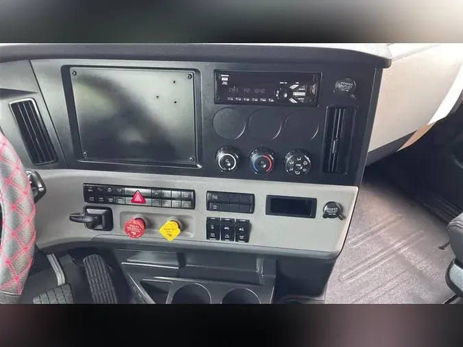 2020 FREIGHTLINER CA126
