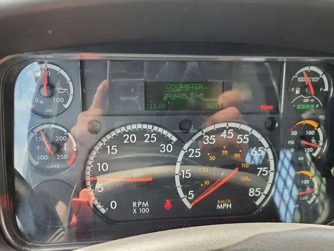 2020 FREIGHTLINER M2 106