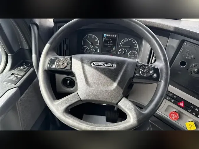 2020 FREIGHTLINER CASCADEVO1
