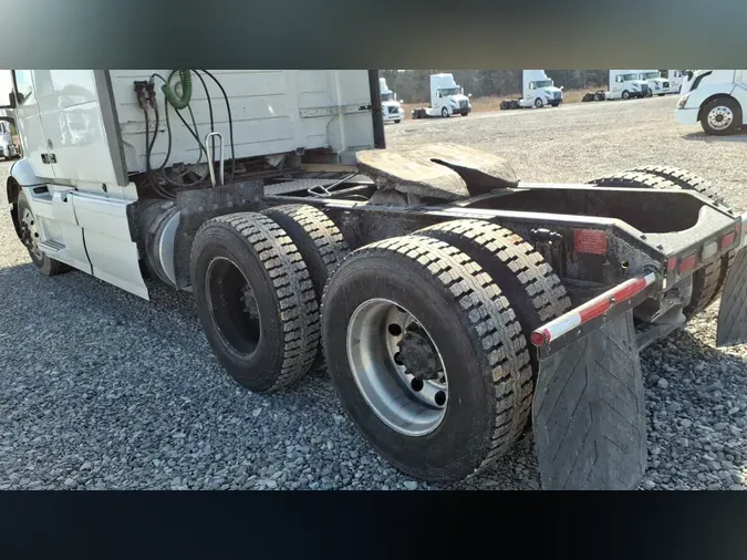 2020 Volvo VNR64T640