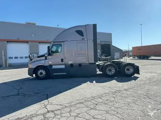 2023 Freightliner Cascadia