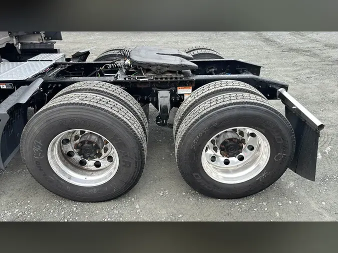 2023 Freightliner Cascadia 126