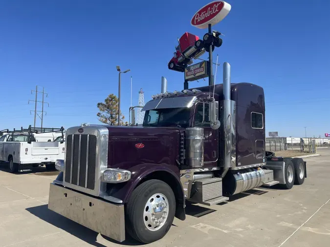 2024 Peterbilt 389