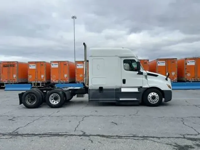 2020 Freightliner Cascadia