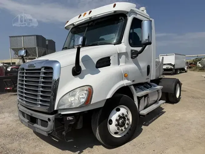 2011 FREIGHTLINER CASCADIA 125c8b965a83b0c0d2b80e8739a5b240be0