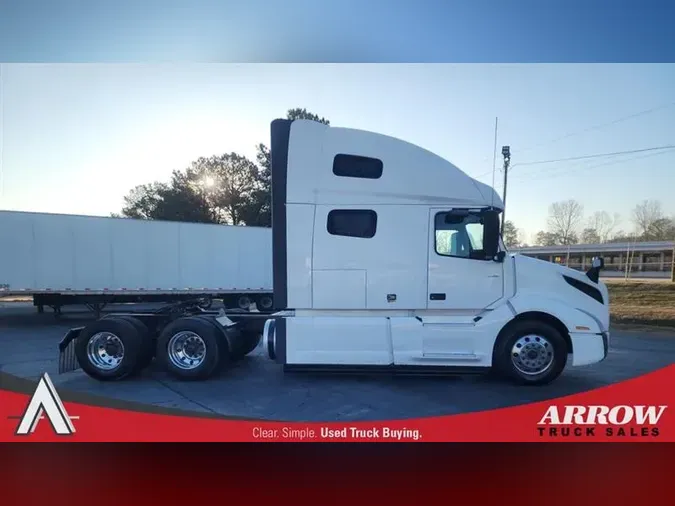 2021 VOLVO VNL64T760