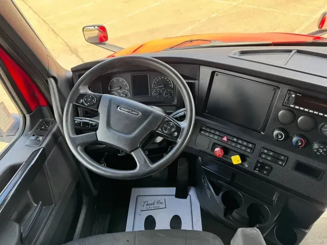 2023 FREIGHTLINER Cascadia 126