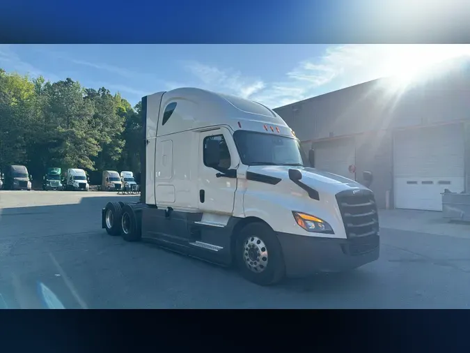 2022 Freightliner Cascadia 126c8be09435c4067c0691eefb16a356faa