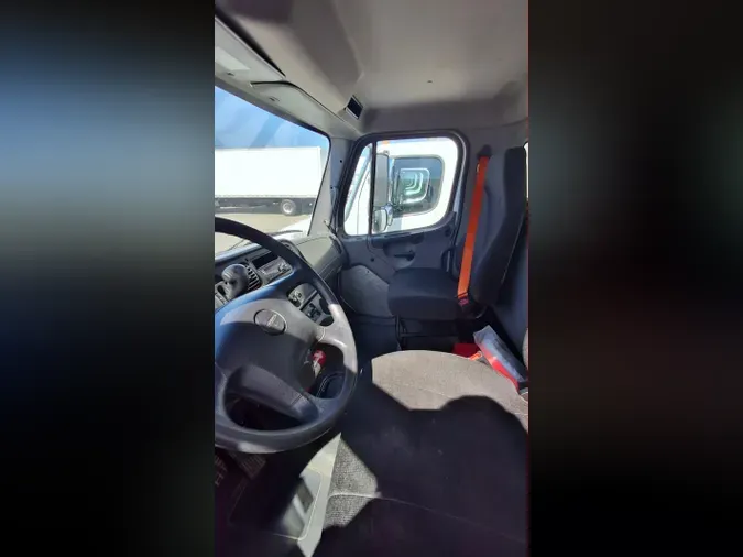 2021 FREIGHTLINER M2 106