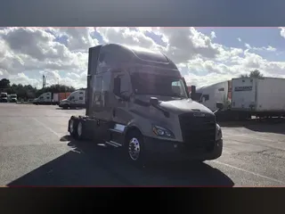 2024 Freightliner Cascadia 126