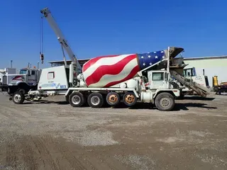 2011 Terex FDB6000 - Mixer Truck