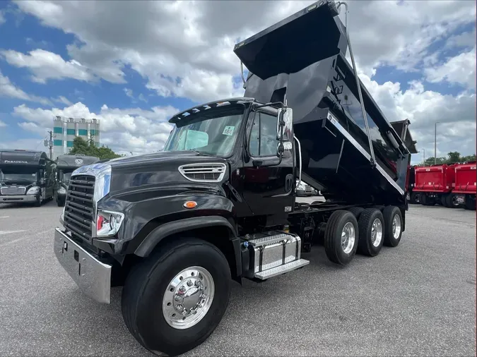 2019 Freightliner 114SD