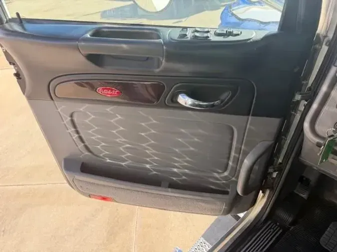 2021 Peterbilt 389c8d050efdc886f4a1d1cc00d0eb5414c