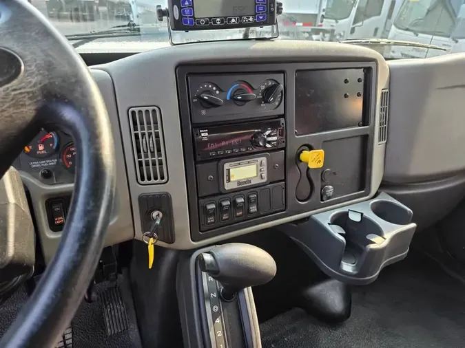 2019 NAVISTAR INTERNATIONAL 4300
