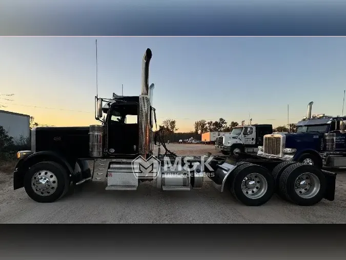 2020 PETERBILT 389