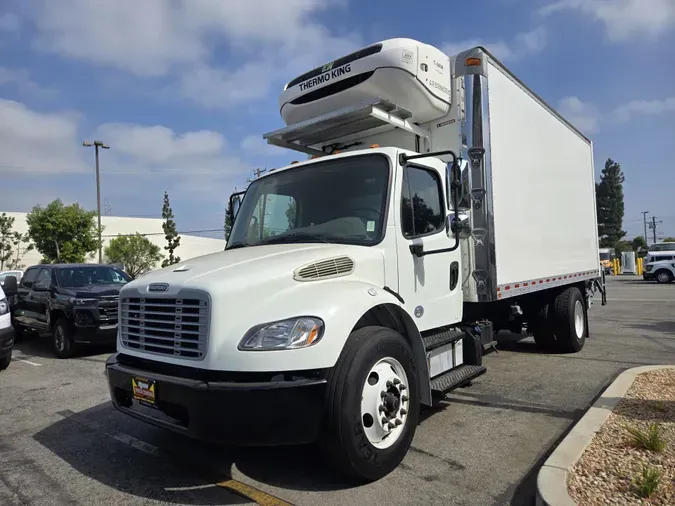 2019 Freightliner Business Class M2 106