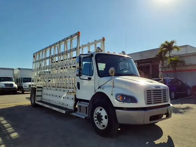 2020 FREIGHTLINER/MERCEDES M2 106