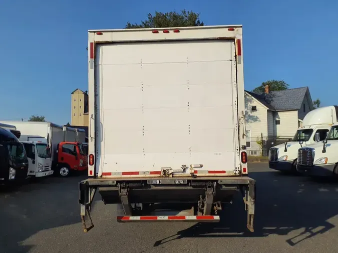 2019 FREIGHTLINER M2 106