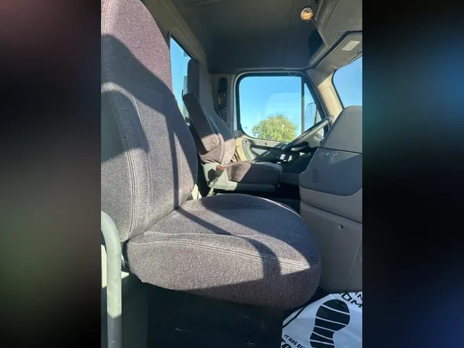 2017 FREIGHTLINER/MERCEDES CASCADIA 113c8d91f5303b3e1b464e021f50694223a