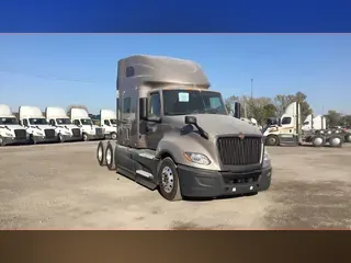 2022 International LT