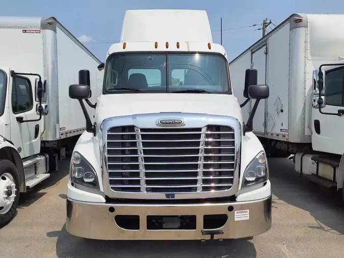2018 FREIGHTLINER CASCADIA 125