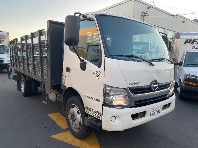 2017 HINO TRUCK 195c8dc6bc6fd1565ee3995d2562ee1669a